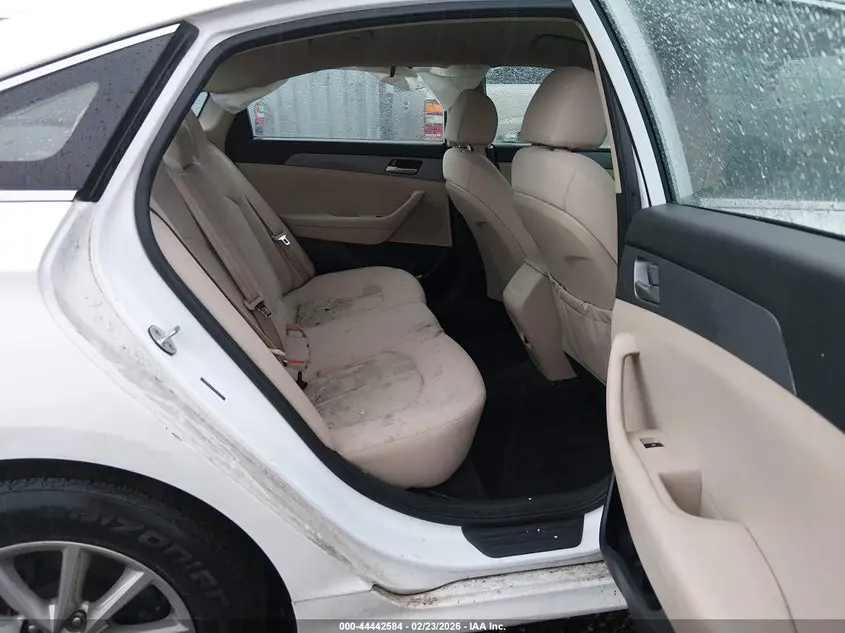 2019 HYUNDAI SONATA SE