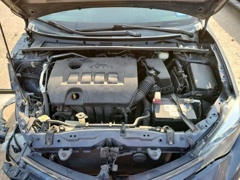 2017 TOYOTA COROLLA SE  