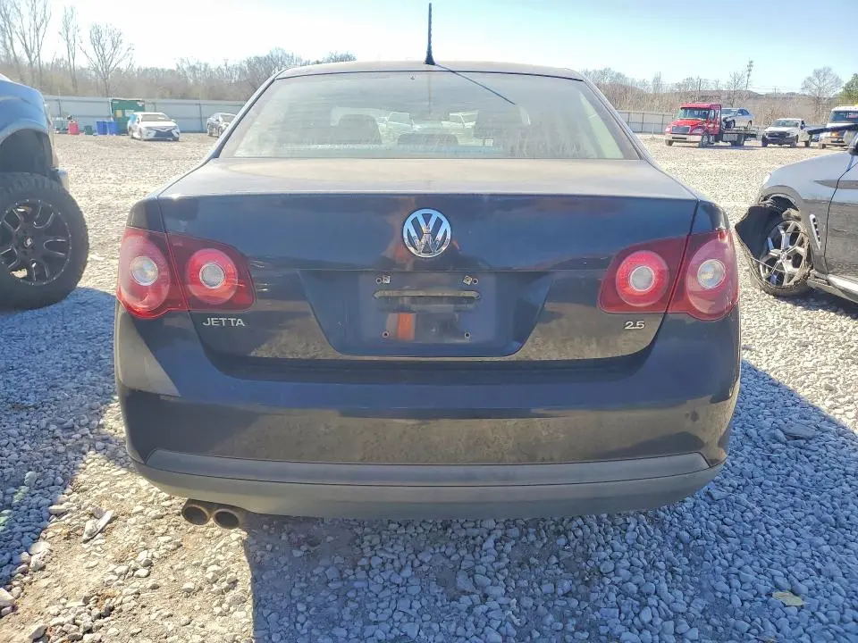 2010 VOLKSWAGEN JETTA SE  
