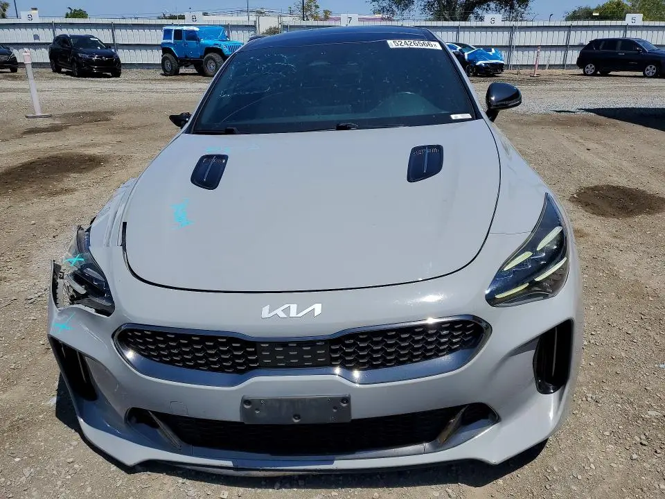 2022 KIA STINGER GT LINE  