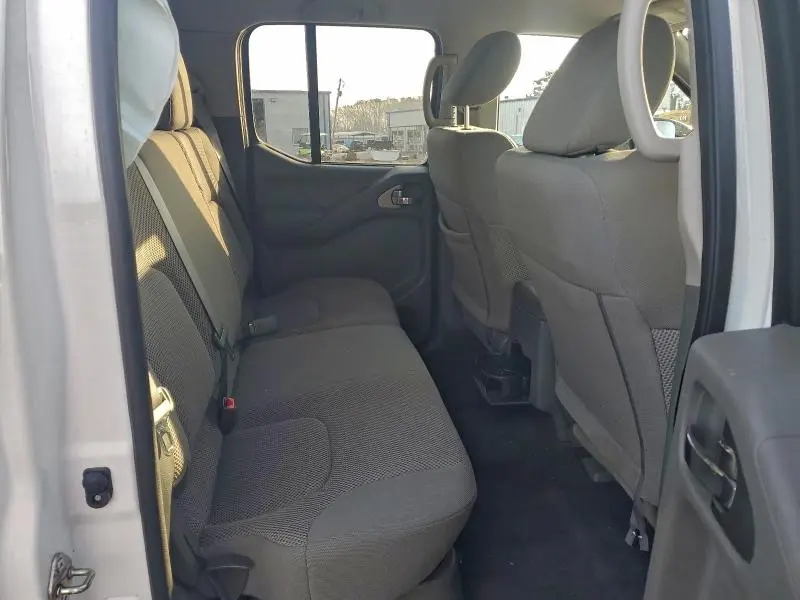 2019 NISSAN FRONTIER S  