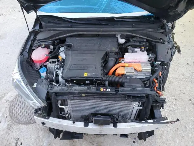 2021 HYUNDAI IONIQ SE  