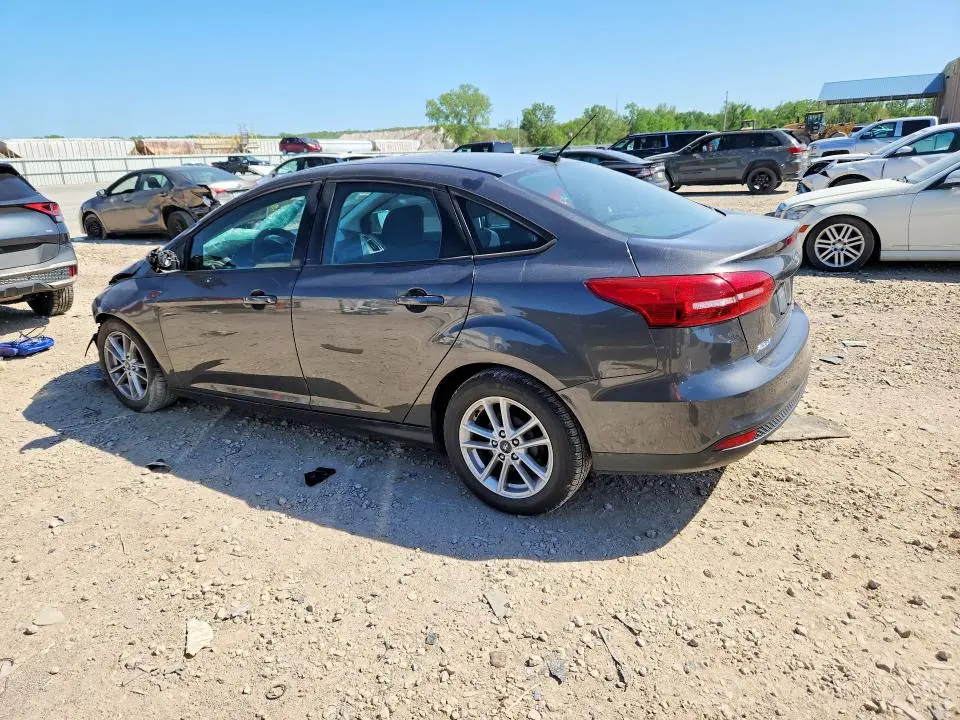 2016 FORD FOCUS SE  