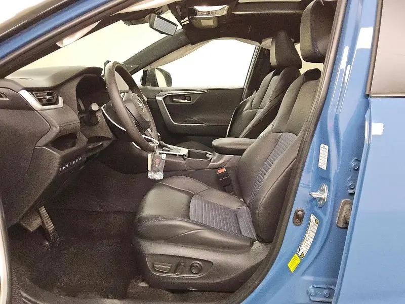 2024 TOYOTA RAV4 XSE  