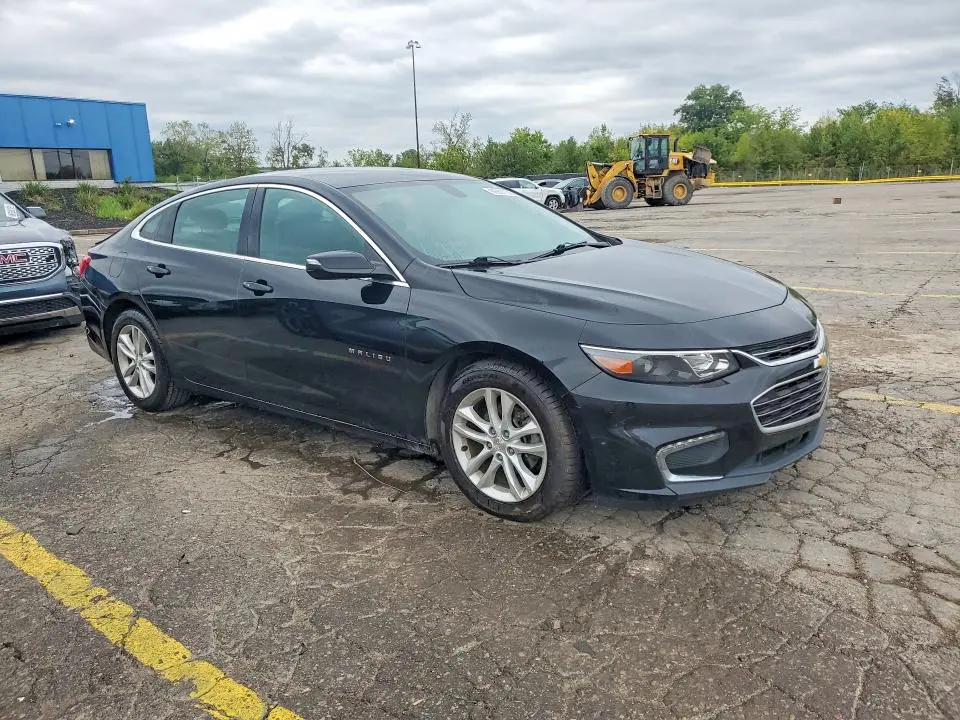 2017 CHEVROLET MALIBU LT  