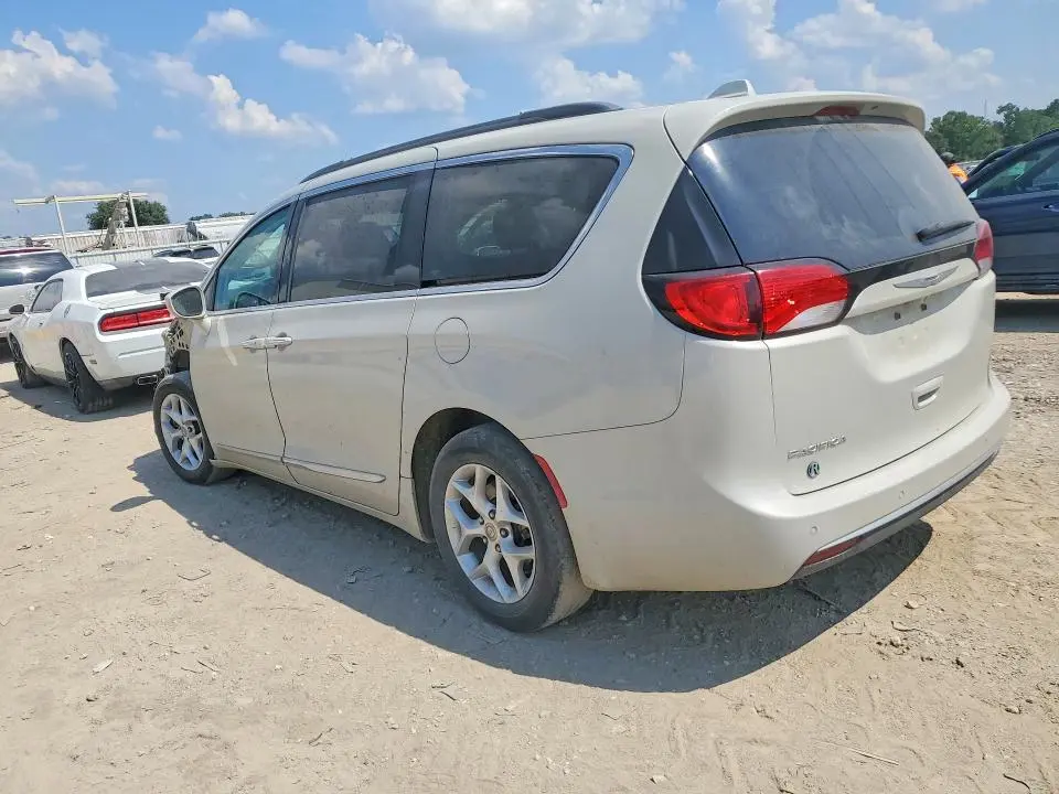 2017 CHRYSLER PACIFICA TOURING L  
