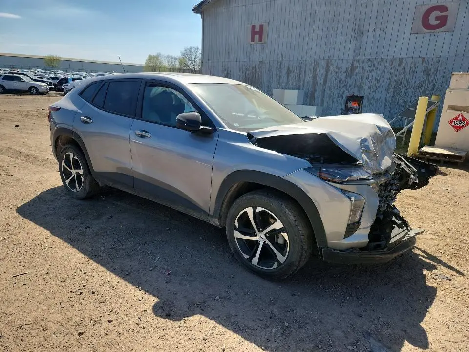 2025 CHEVROLET TRAX 1RS  