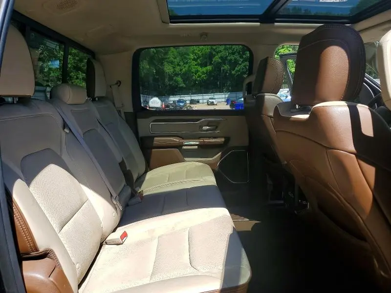 2019 RAM 1500 LARAMIE  