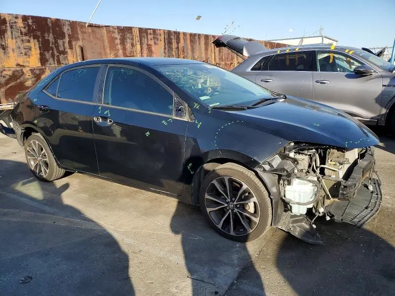 2018 TOYOTA COROLLA SE  