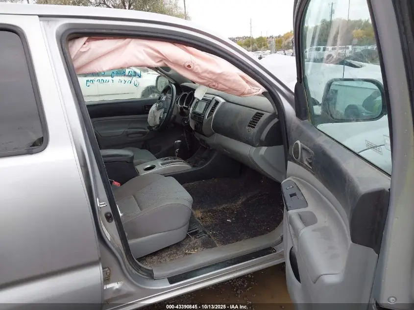 2015 TOYOTA TACOMA BASE V6