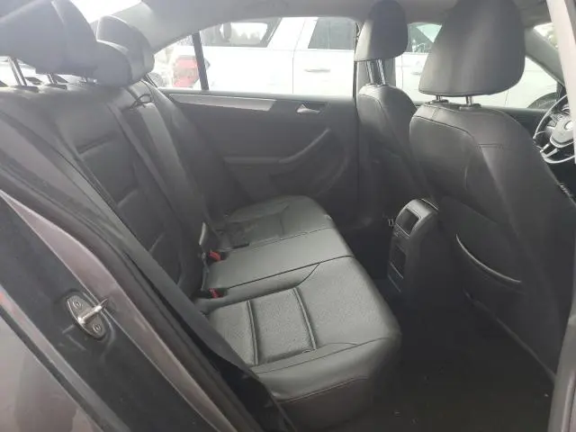 2017 VOLKSWAGEN JETTA SE  