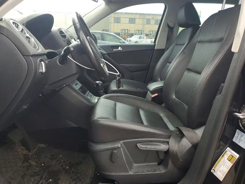 2017 VOLKSWAGEN TIGUAN   