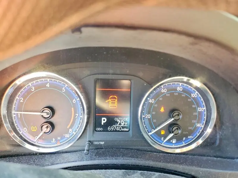 2017 TOYOTA COROLLA LE  