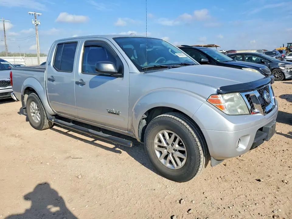2015 NISSAN FRONTIER S  
