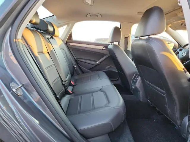 2022 VOLKSWAGEN PASSAT SE  