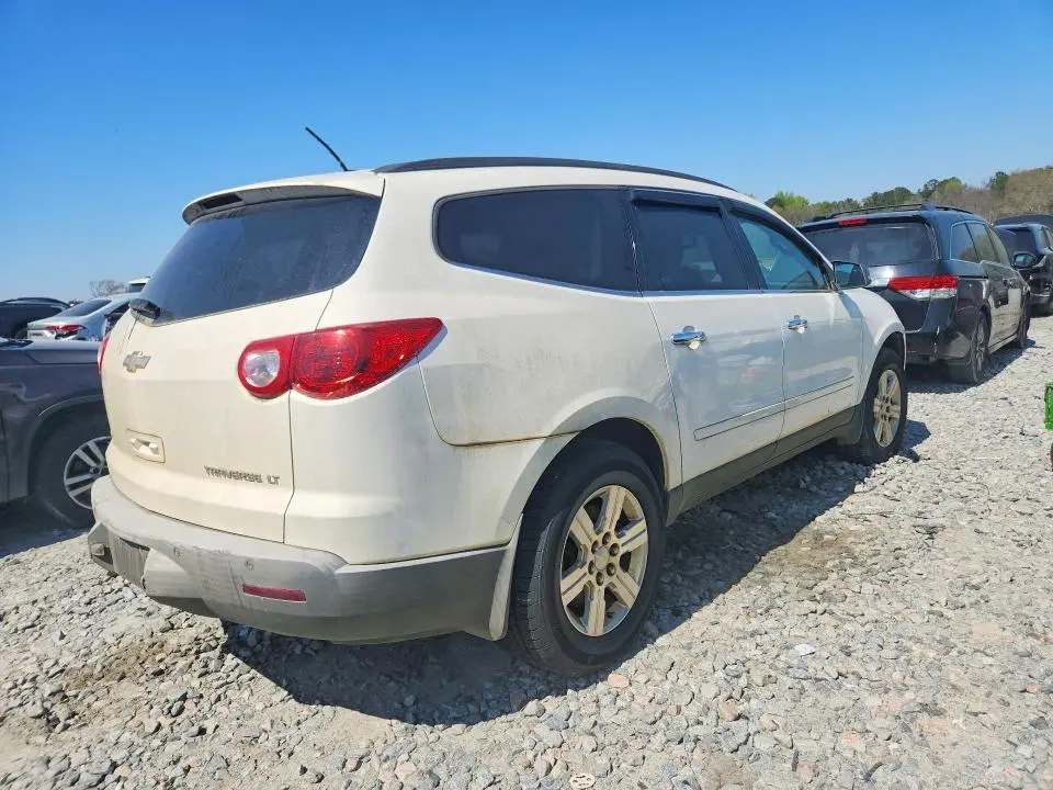 2012 CHEVROLET TRAVERSE LT  