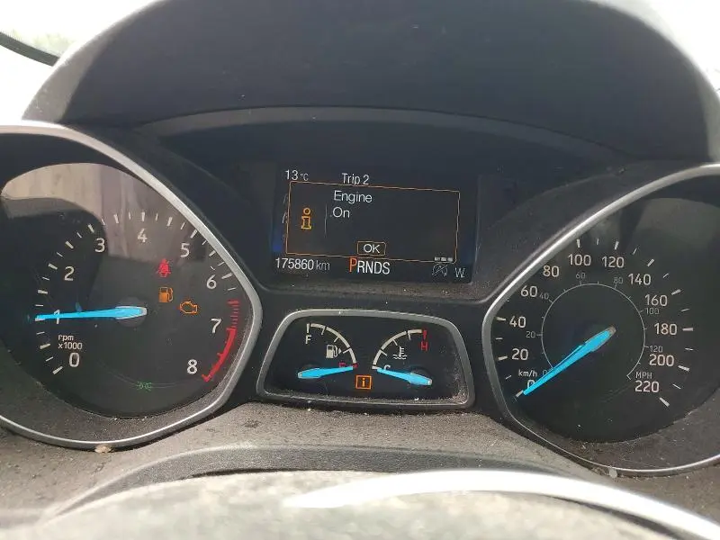 2017 FORD ESCAPE SE  
