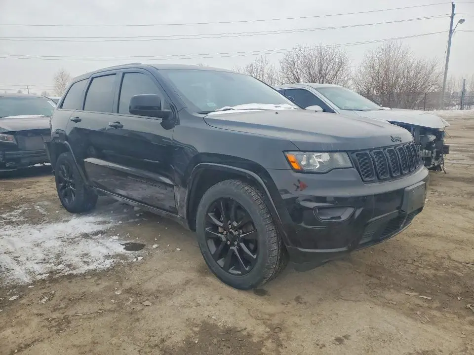 2017 JEEP GRAND CHEROKEE LAREDO  