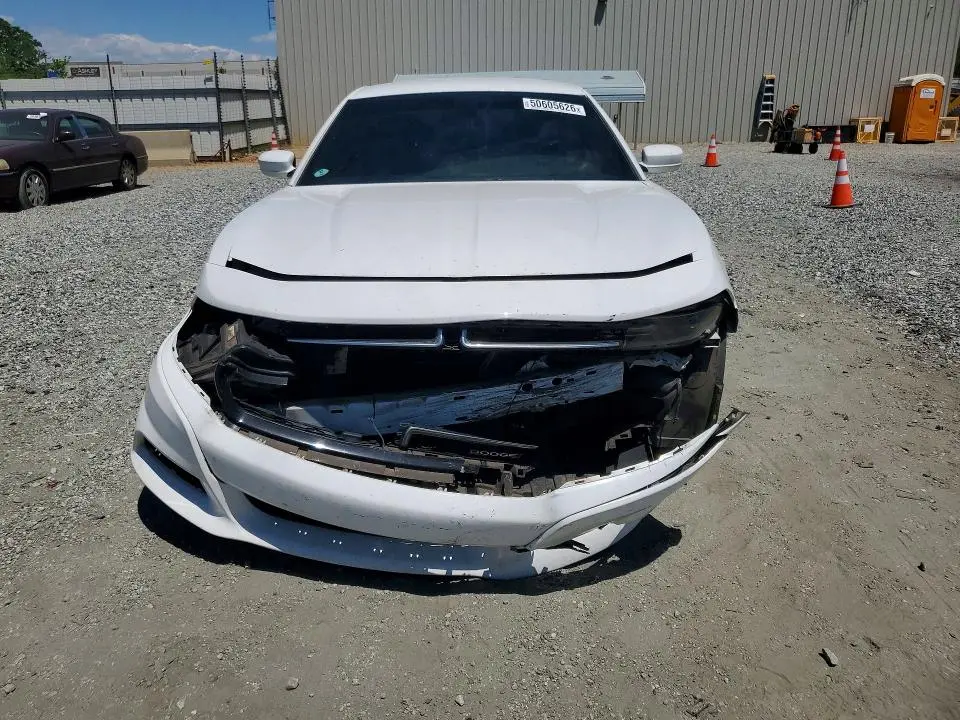 2016 DODGE CHARGER SE  