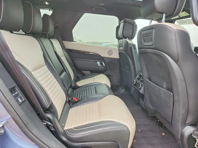2021 LAND ROVER DISCOVERY HSE R-DYNAMIC  