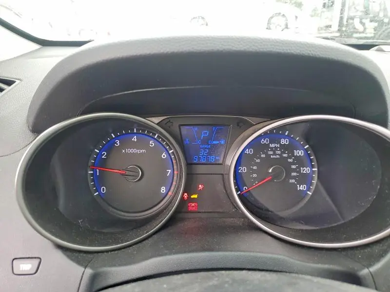 2012 HYUNDAI TUCSON GLS  