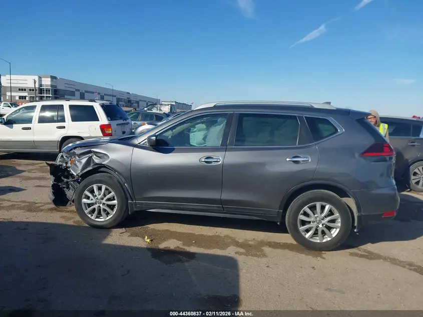 2019 NISSAN ROGUE S