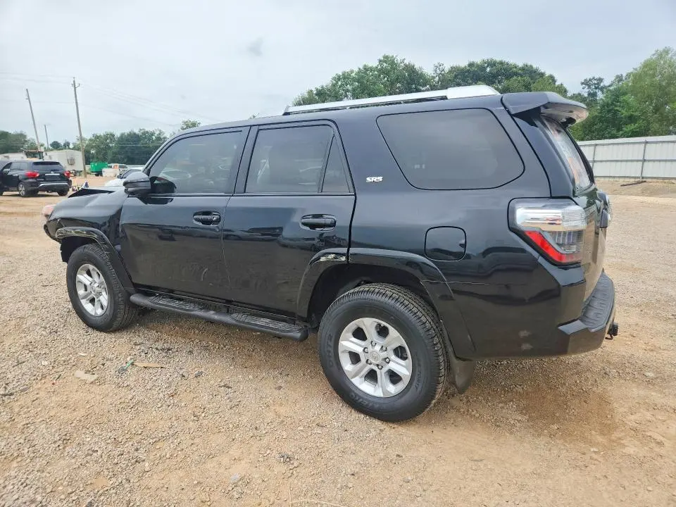2018 TOYOTA 4RUNNER SR5  