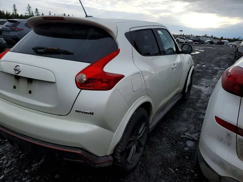 2014 NISSAN JUKE S  