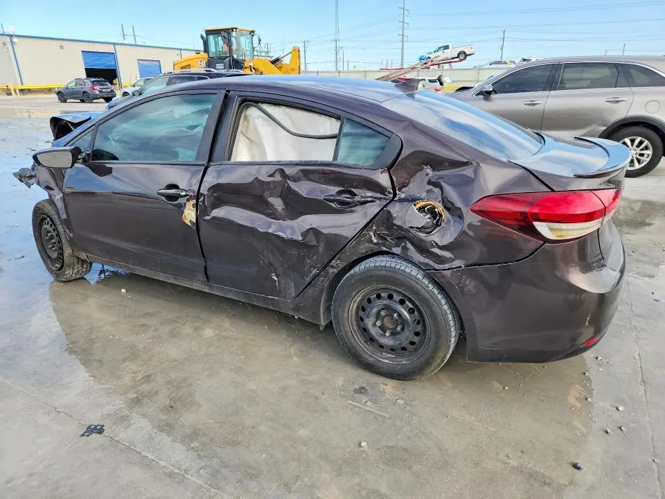 2017 KIA FORTE LX  