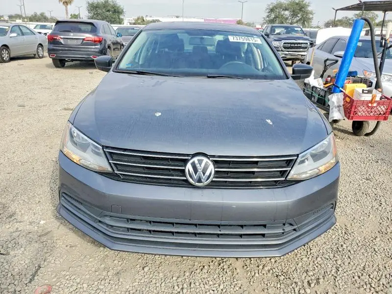 2016 VOLKSWAGEN JETTA SE  