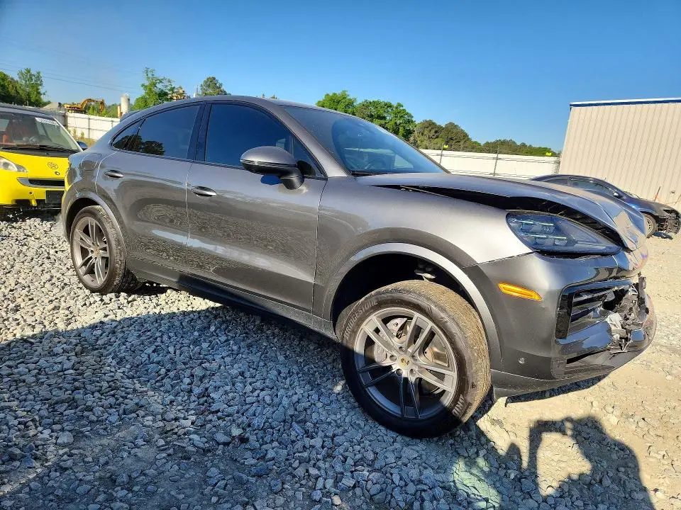2024 PORSCHE CAYENNE COUPE  