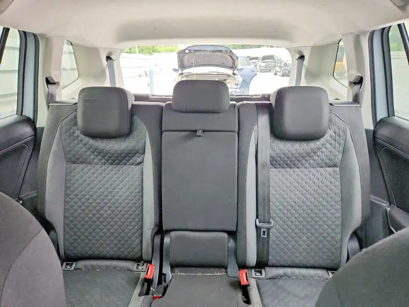 2018 VOLKSWAGEN TIGUAN S  