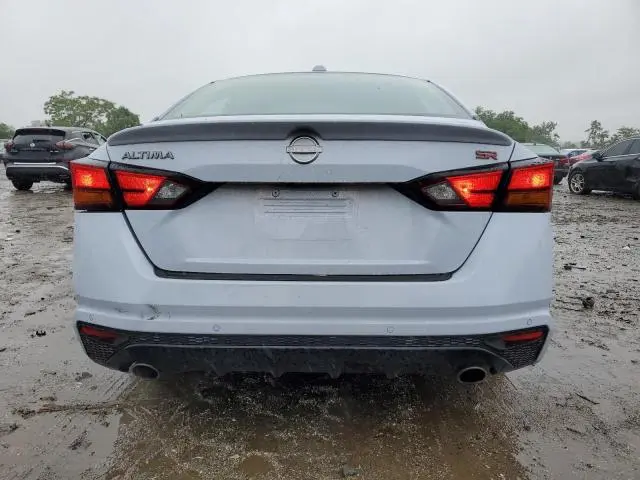 2023 NISSAN ALTIMA SR  