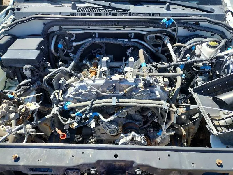 2016 NISSAN FRONTIER SV  