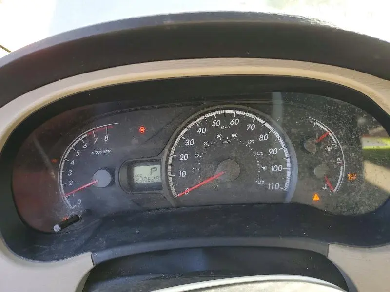 2012 TOYOTA SIENNA LE 8-PASSENGER  