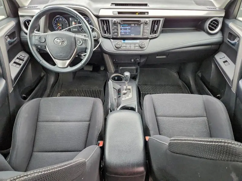 2016 TOYOTA RAV4 XLE  