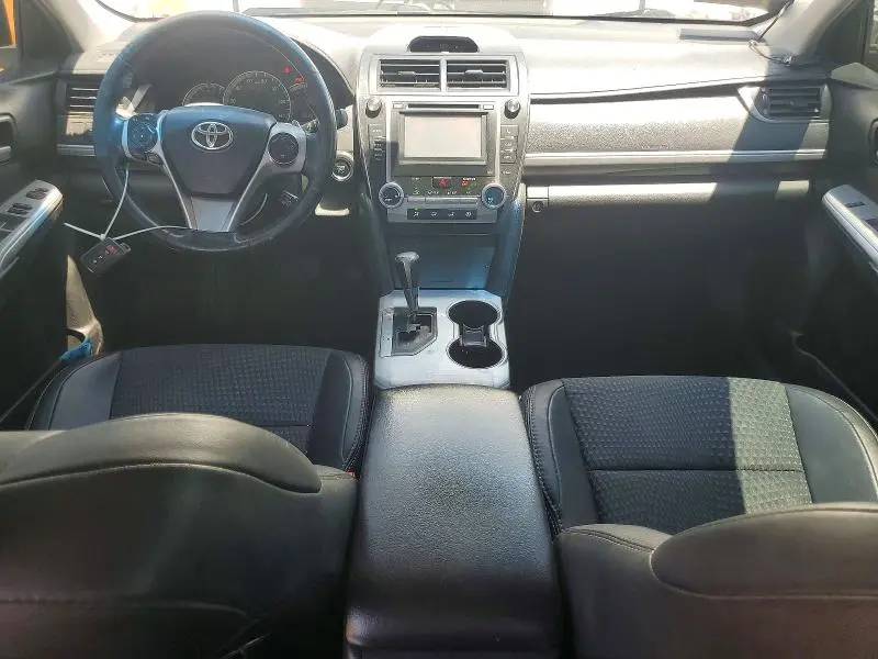 2013 TOYOTA CAMRY SE  