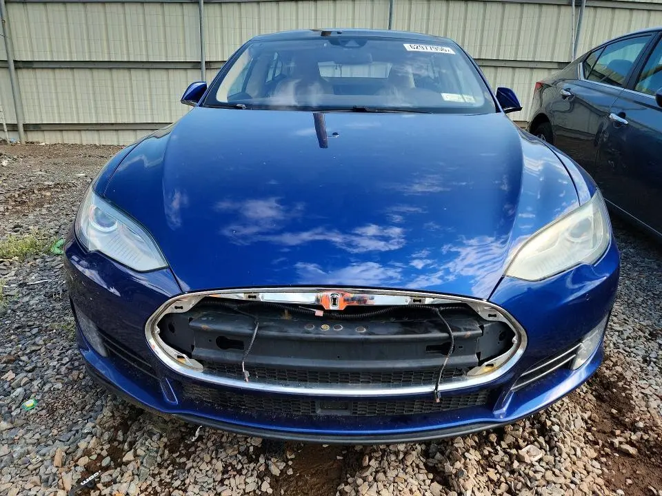 2015 TESLA MODEL S   