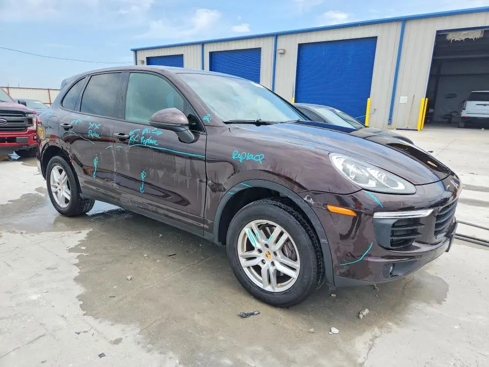 2016 PORSCHE CAYENNE   