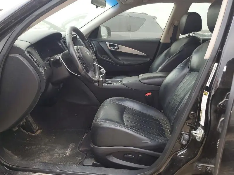 2016 INFINITI QX50 BASE  