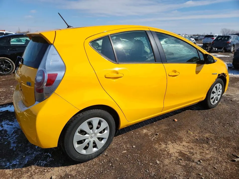 2014 TOYOTA PRIUS C TWO  