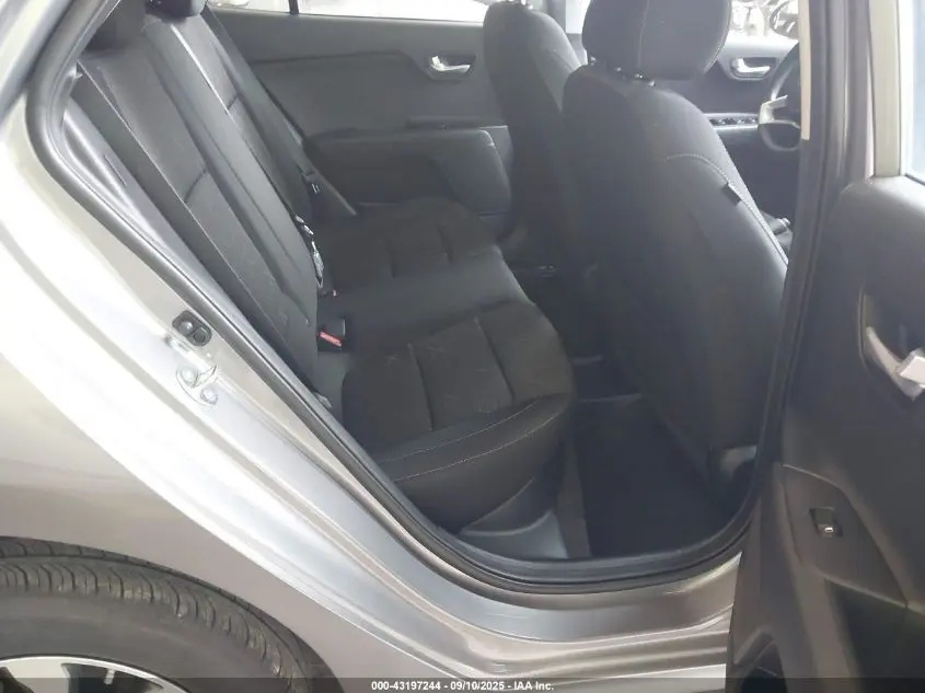 2023 KIA RIO 5-DOOR S