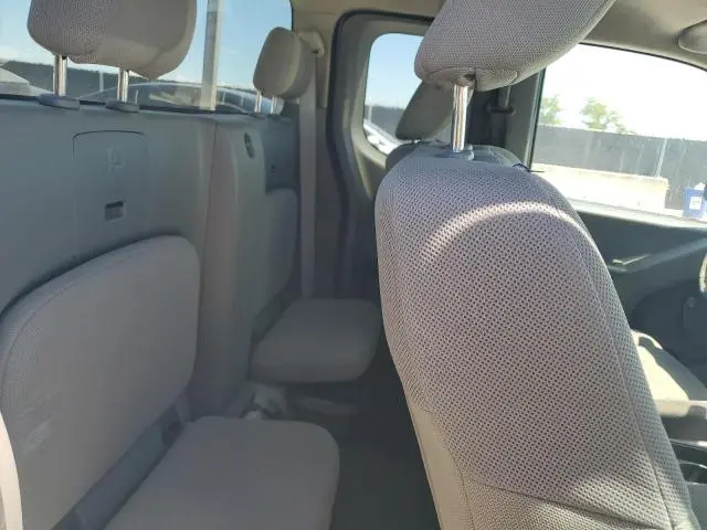 2016 NISSAN FRONTIER S