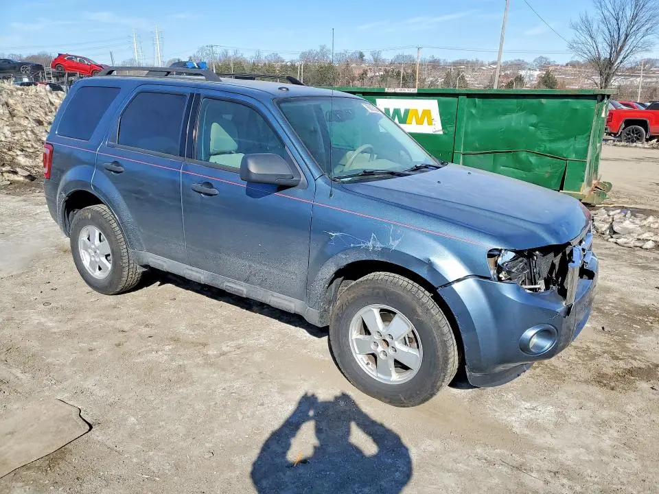 2010 FORD ESCAPE XLT  