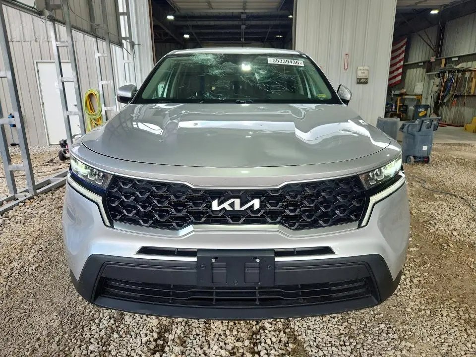 2022 KIA SORENTO LX  