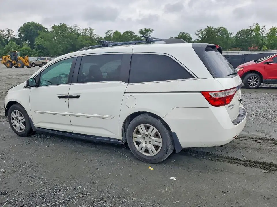 2011 HONDA ODYSSEY LX  