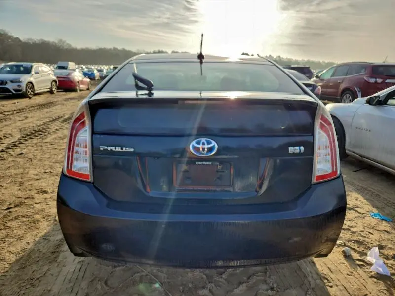 2015 TOYOTA PRIUS   