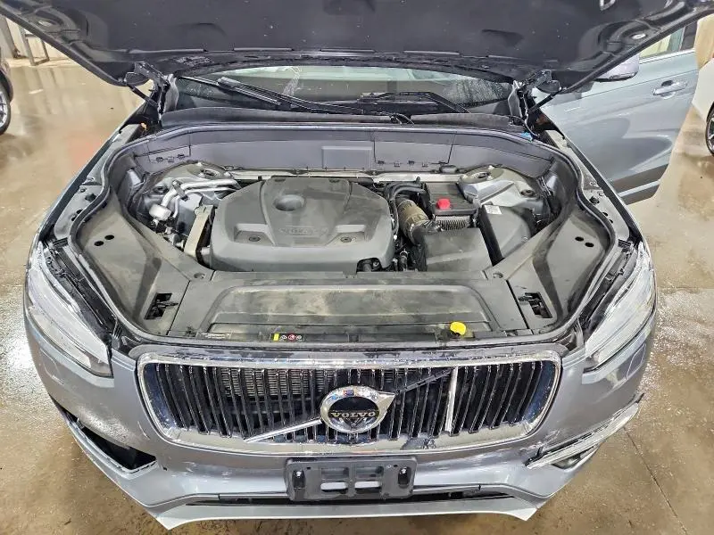 2018 VOLVO XC90 T6  