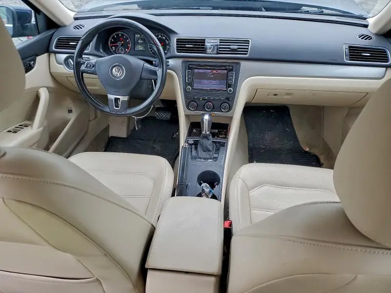 2015 VOLKSWAGEN PASSAT S  