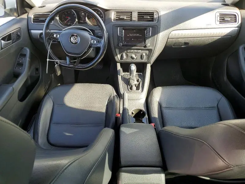 2018 VOLKSWAGEN JETTA SE  